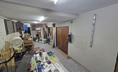 VENTA CASA 6 AMBIENTES EN VILLA ADELINA