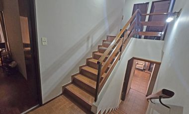 VENTA CASA 6 AMBIENTES EN VILLA ADELINA