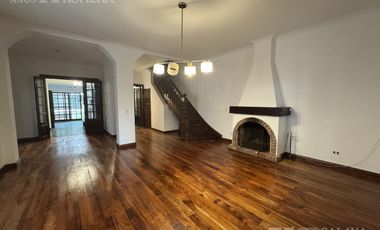 Venta Casa 7 ambientes en Vicente Lopez