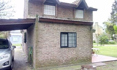 Casa en venta - 2 Dormitorios 2 Baños - Cochera - 200Mts2 - Abasto, La Plata
