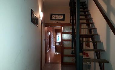 Casa en venta - 2 Dormitorios 1 Baño - 170mts2 - Quilmes