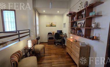 Venta casa 4 ambientes con cochera y parque en Barracas