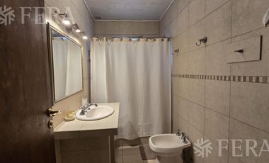 Venta casa 4 ambientes con cochera y parque en Barracas