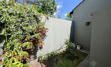 IMPECABLE Chalet de 4 dorm   2 baños - Apto Crédito!!!