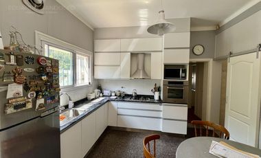 IMPECABLE Chalet de 4 dorm   2 baños - Apto Crédito!!!