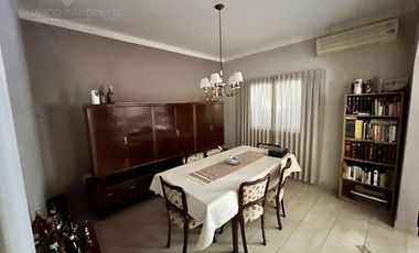 IMPECABLE Chalet de 4 dorm   2 baños - Apto Crédito!!!