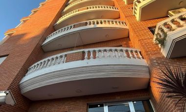 Departamento en venta - 3 Dormitorios 2 Baños - 117mts2 - Berazategui