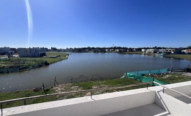 Venta Casa 4 dormitorios en  Santa Ana