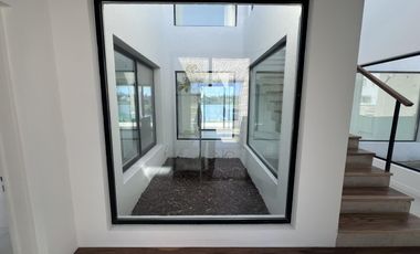 Venta Casa 4 dormitorios en  Santa Ana