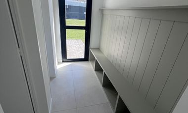 Venta Casa 4 dormitorios en  Santa Ana