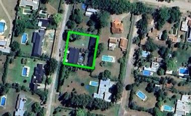 Casa en venta - 2 Dormitorios 1 Baño - Cochera - 120Mts2 - Carmen de Areco