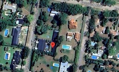 Casa en venta - 2 Dormitorios 1 Baño - Cochera - 120Mts2 - Carmen de Areco