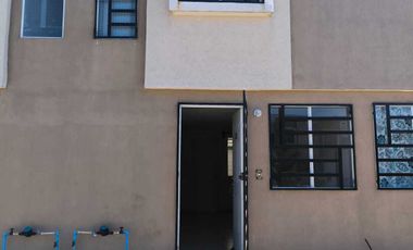 Casa Seminueva en Valle de Lirios, Zumpango