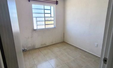 Casa Seminueva en Valle de Lirios, Zumpango