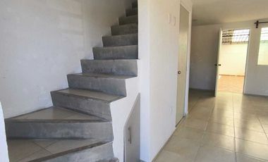 Casa Seminueva en Valle de Lirios, Zumpango