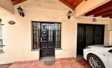 Casa a metros de Bv 27 Febrero y Av Rouillón. Zona Industrial y Comercial. Ideal Galpon