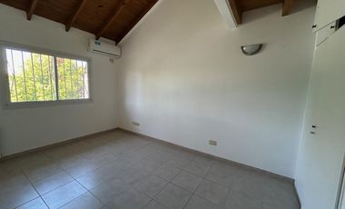 Villa Adelina, muy buen duplex 3 dormitorios, a 2 cuadras del Golf, proximo Panamericana, alquiler