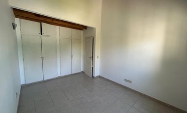 Villa Adelina, muy buen duplex 3 dormitorios, a 2 cuadras del Golf, proximo Panamericana, alquiler