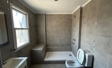 Villa Adelina, muy buen duplex 3 dormitorios, a 2 cuadras del Golf, proximo Panamericana, alquiler