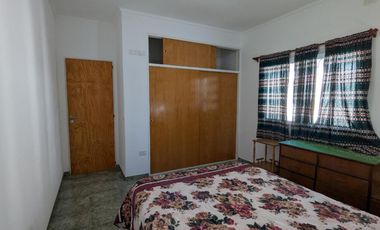 Casa en venta - 3 Dormitorios 2 Baños - 238Mts2 - Roque Perez