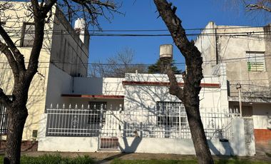Casa en venta dos dormitorios en Granadero Baigorria.