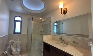 Casa en Renta con amplios espacios en Puerta de Hierro