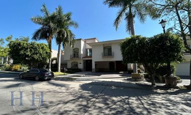 Casa en Renta con amplios espacios en Puerta de Hierro