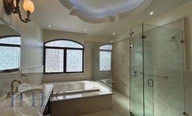 Casa en Renta con amplios espacios en Puerta de Hierro