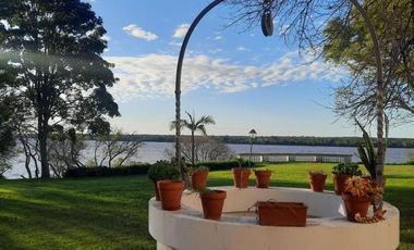 Casa en venta - 2 Dormitorios 2 Baños - Cochera - 10.000Mts2 - Ramallo