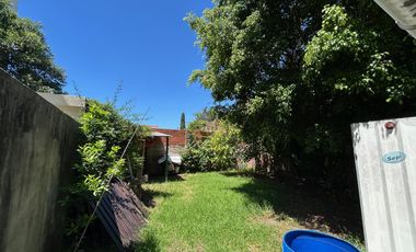 Depósito con oficina en zona industrial con habilitación laboratorio cosmética