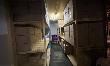 Depósito con oficina en zona industrial con habilitación laboratorio cosmética