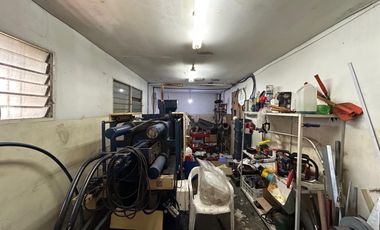 Depósito con oficina en zona industrial con habilitación laboratorio cosmética