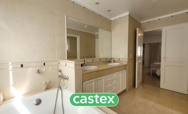 Casa en venta en  La Lomada De Pilar