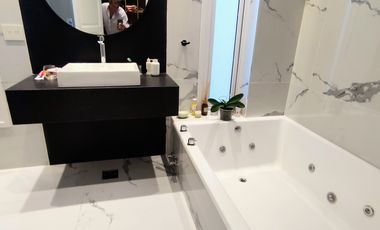 ALQUILER  CASA BELGRANO RECICLADA respetando lo clasico MALASIA Y GOROSTIAGA COCHERA