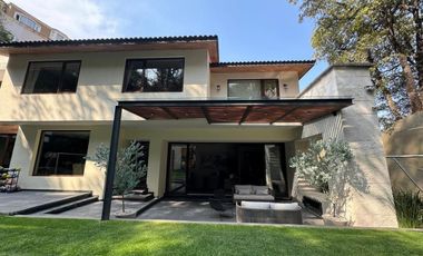 Casa de revista en venta LOMAS COUNTRY CLUB, HUIXQUILUCAN