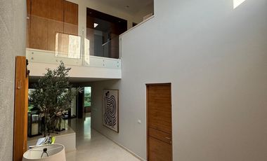 Casa de revista en venta LOMAS COUNTRY CLUB, HUIXQUILUCAN