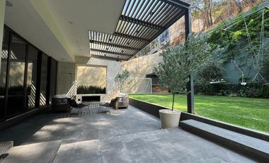 Casa de revista en venta LOMAS COUNTRY CLUB, HUIXQUILUCAN