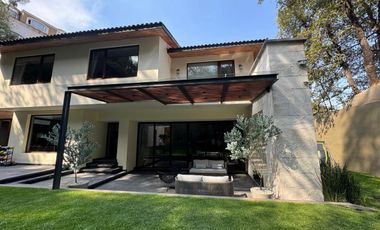 Casa de revista en venta LOMAS COUNTRY CLUB, HUIXQUILUCAN