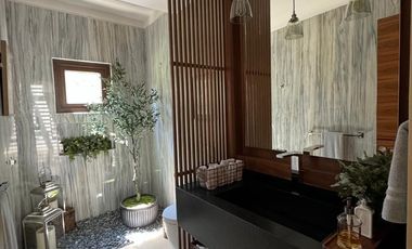 Casa de revista en venta LOMAS COUNTRY CLUB, HUIXQUILUCAN