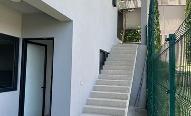CASA EN VENTA PARA ESTRENAR EN BOSQUES DE LAS PALMAS, HUIXQUILUCAN