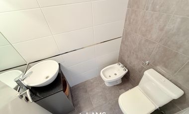 Alquiler 12 meses - Departamento 4 ambientes - Zona Playa Chica