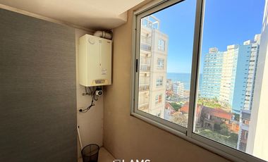 Alquiler 12 meses - Departamento 4 ambientes - Zona Playa Chica