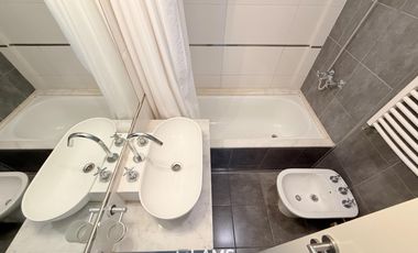 Alquiler 12 meses - Departamento 4 ambientes - Zona Playa Chica