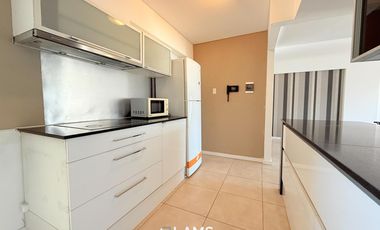 Alquiler 12 meses - Departamento 4 ambientes - Zona Playa Chica
