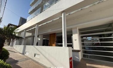 Alquiler 12 meses - Departamento 4 ambientes - Zona Playa Chica