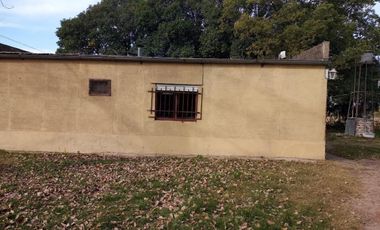 Casa en venta - 3 Dormitorios 1 Baño - Carmen de Areco