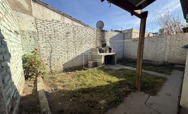 Venta - Casa en calle Bahia Blanca 2200 - C004