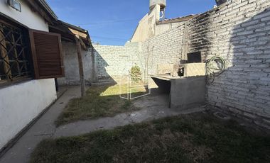 Venta - Casa en calle Bahia Blanca 2200 - C004