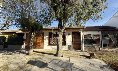 Venta - Casa en calle Bahia Blanca 2200 - C004