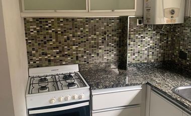 Casa en venta - 2 Dormitorios 2 Baños - Quilmes